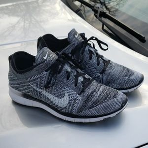 Womens Nike Free TR Flynit 5.0